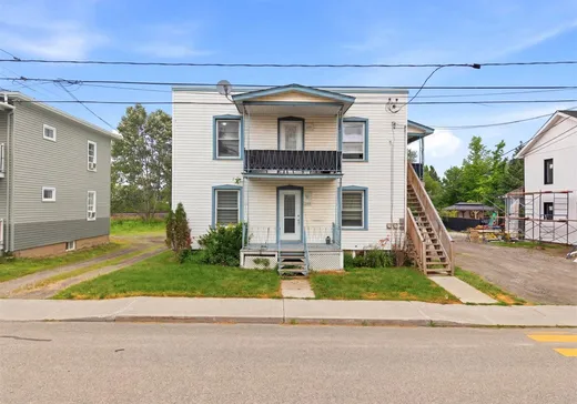 Duplex à vendre - 293-295 Rue Brassard, Magog, J1X1R2