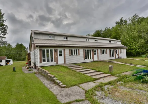 Triplex à vendre - 267A-267C Route 139, Acton Vale, J0H 1A0