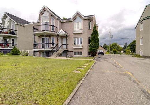 Triplex for Sale - 1125-1129 Av. de Péribonka, Boisbriand, J7G 2C3