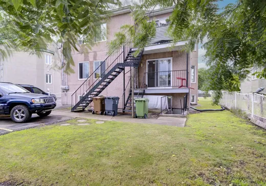 Triplex for Sale - 1125-1129 Av. de Péribonka, Boisbriand, J7G 2C3