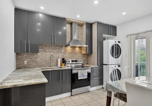 Duplex à vendre - 7446-7448 Av. Bloomfield, Montréal (Villeray), H3N 2H3