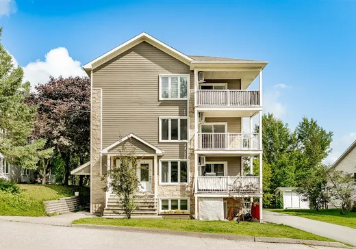 4-Plex à vendre - 213 Rue Darche, Sherbrooke, J1H6L3