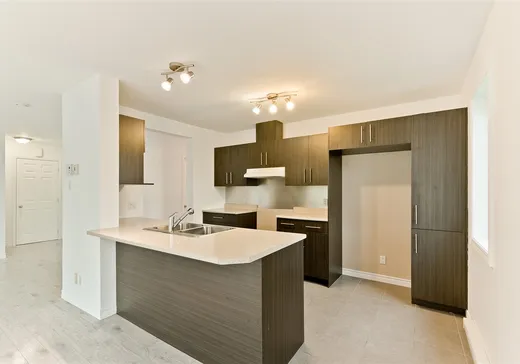 4-Plex à vendre - 213 Rue Darche, Sherbrooke, J1H 6L3