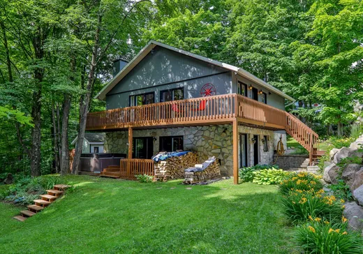 Duplex à vendre - 74-78 1re rue du Mont-Suisse, Saint-Sauveur, J0R1R2