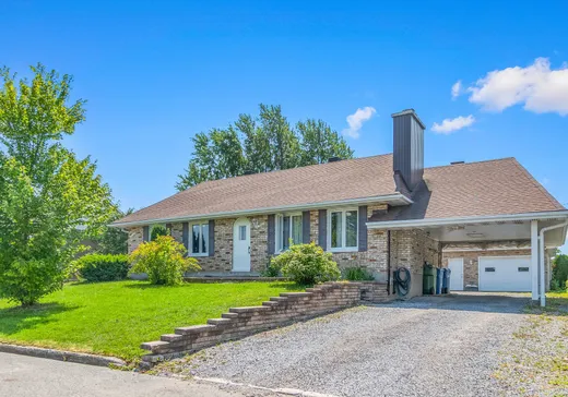 Duplex à vendre - 3319-3321 Av. Mallet, Ville de Québec, G1C 3S6