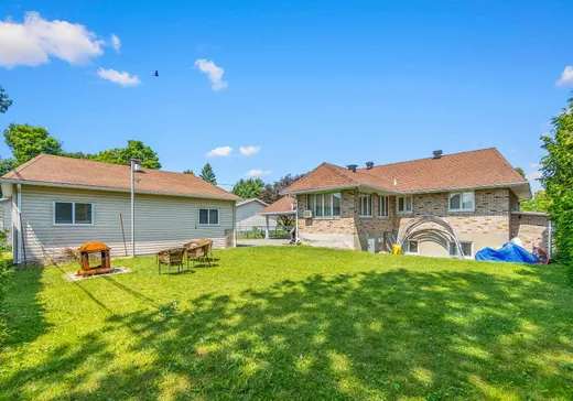 Duplex à vendre - 3319-3321 Av. Mallet, Ville de Québec, G1C 3S6