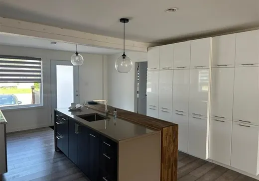 Duplex for Sale - 104 Rue de l'Académie, Victoriaville, G6P 3N4