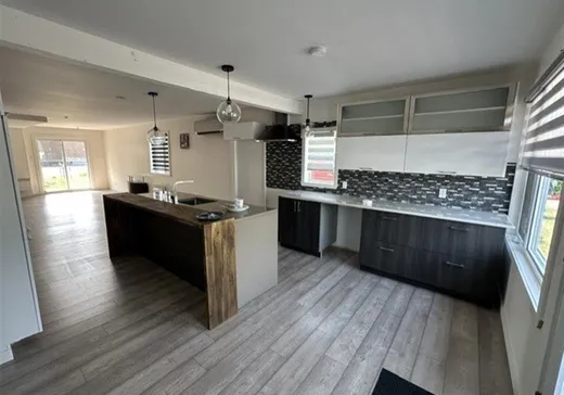 Duplex for Sale - 104 Rue de l'Académie, Victoriaville, G6P 3N4