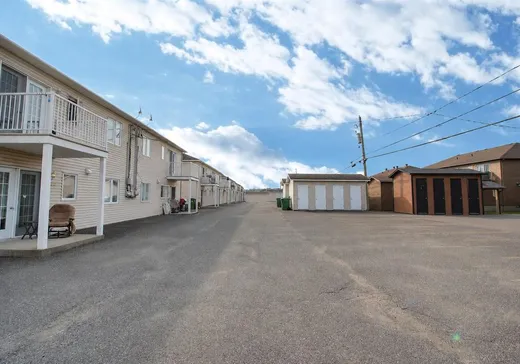 4-Plex for Sale - 2605-2611 Rue de la Commune, Drummondville, J2B 0C5