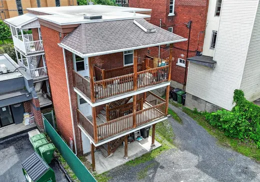 Triplex à vendre - 1023-1027 Rue King O., Sherbrooke, J1H 1S4