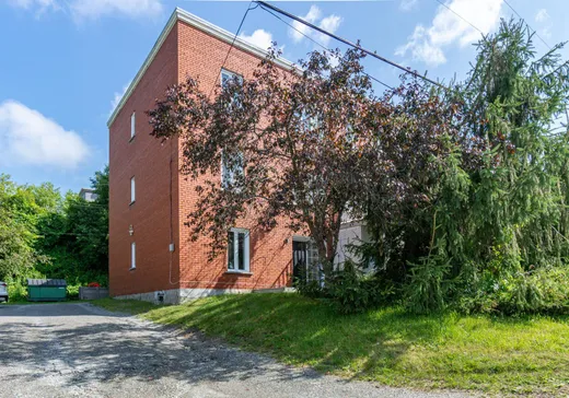 5-Plex à vendre - 2551 Rue Maisonneuve, Sherbrooke, J1J2B1