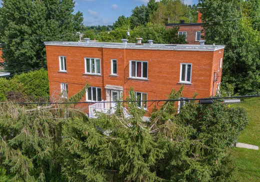 5-Plex à vendre - 2551 Rue Maisonneuve, Sherbrooke, J1J 2B1