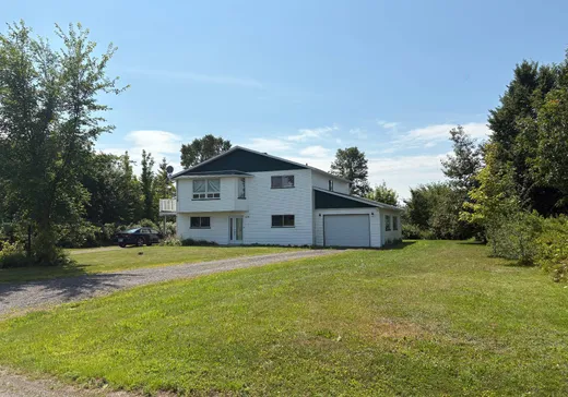 Duplex à vendre - 124AZ-124BZ Rue St-Louis, La Pocatière, G0R 1Z0