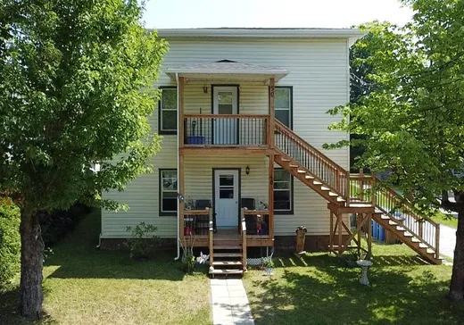 Triplex for sale - 48-52 Rue Grondin, East Angus, J0B1R0
