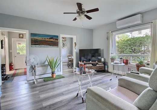Triplex for Sale - 48-52 Rue Grondin, East Angus, J0B 1R0