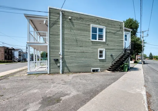 Duplex for Sale - 139-141 8e Avenue, Drummondville, J2B 2R7