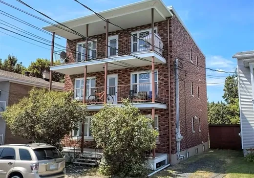 Triplex à vendre - 93-95 Rue St-Frédéric, Drummondville, J2B6R5