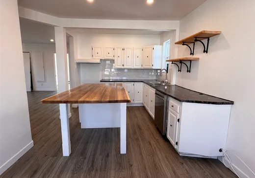 Triplex à vendre - 93-95 Rue St-Frédéric, Drummondville, J2B 6R5