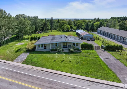 Duplex à vendre - 1801-1801B Rue Principale, Saint-Norbert, J0K3C0