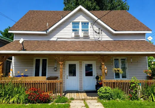 Duplex for Sale - 93-95 Rue St-Jacques, Chapeau, J0X 1M0