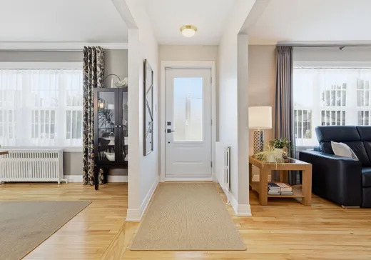 Triplex for Sale - 49-53 Rue Labelle, Saint-Jean-sur-Richelieu, J3B 5H3