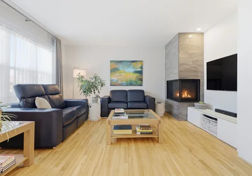 Triplex for Sale - 49-53 Rue Labelle, Saint-Jean-sur-Richelieu, J3B 5H3