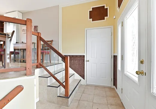 Duplex à vendre - 2305-2315 Av. Desaulniers, Saint-Hyacinthe, J2S 6B7