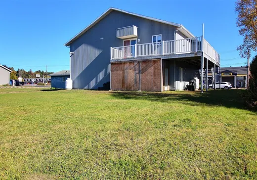 Duplex for Sale - 42Z Boul. Cartier, Rivière-du-Loup, G5R 5Z4