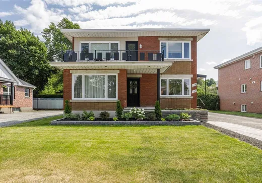 Duplex à vendre - 247-249 Rue Dufferin, Granby, J2G4X7