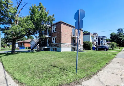 Triplex à vendre - 325-327 3e Boulevard, Saint-Jérôme, J7Z 3L6