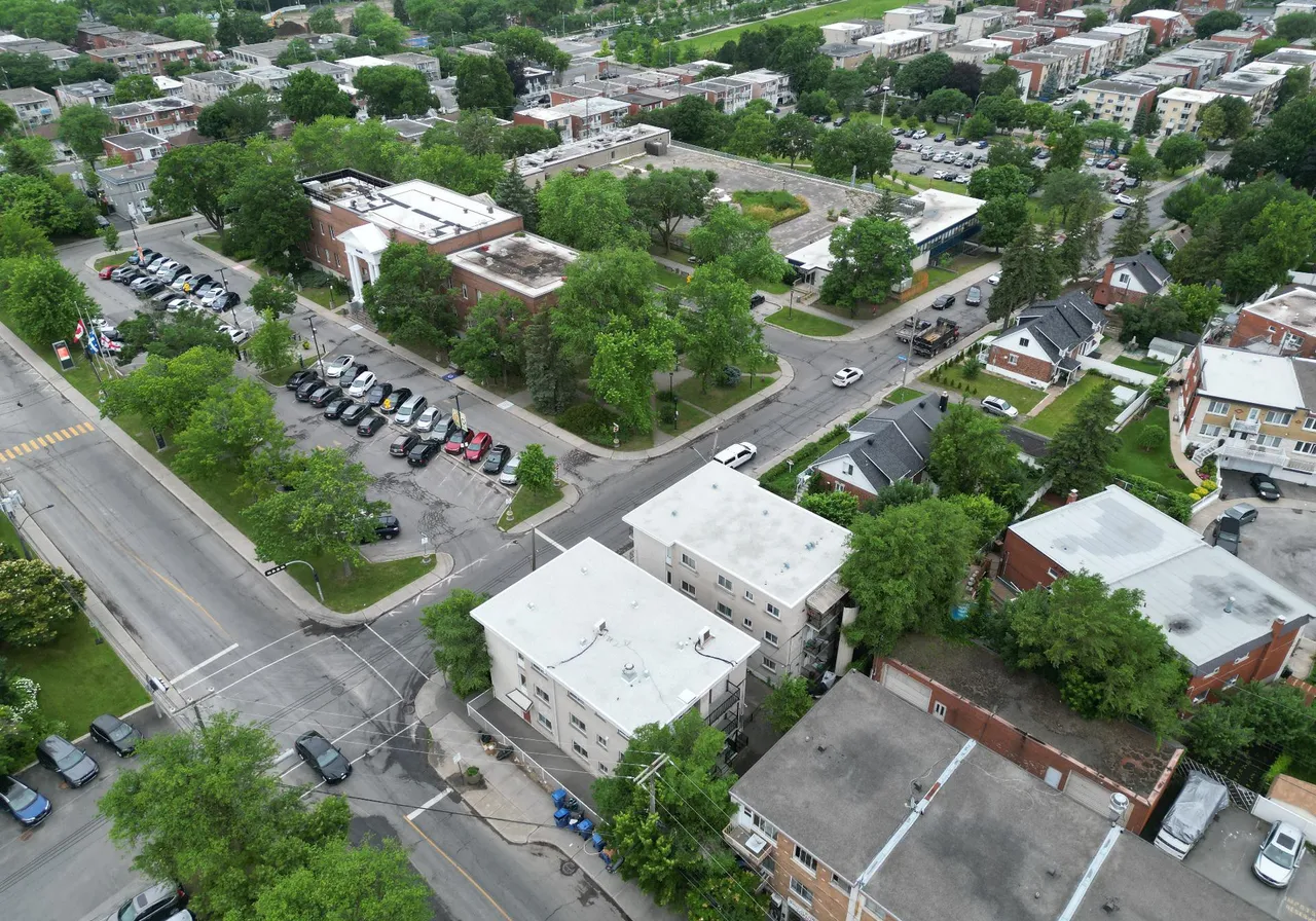 11121 Av. Garon — photo 3