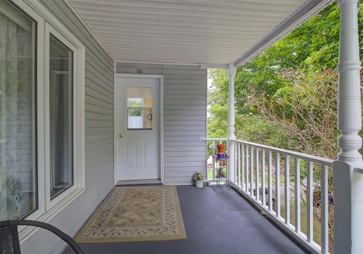 5-Plex for Sale - 115-119 Rue du Carmel, Danville, J0A 1A0
