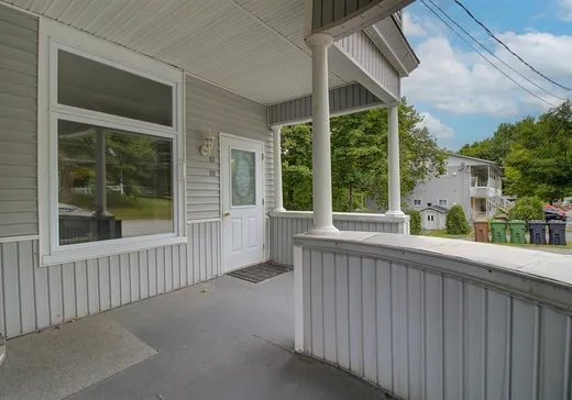 5-Plex for Sale - 115-119 Rue du Carmel, Danville, J0A 1A0