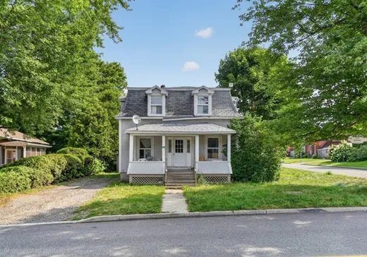 Duplex à vendre - 565 Rue Stanley, Saint-Hyacinthe, J0E1Z0