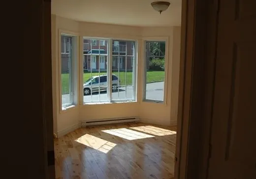 Triplex à vendre - 759-763 Rue Aubry, Sherbrooke, J1G 4X8