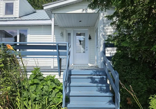 Triplex à vendre - 709Z-715AZ Ch. des Pères, Magog, J1X 7Y6