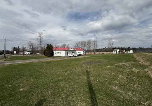 Duplex à vendre - 1781A-1781B Ch. des Patriotes, Sainte-Victoire-de-Sorel, J0G1T0