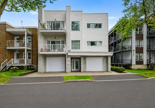 4-Plex for Sale - 2355 Boul. Laframboise, Saint-Hyacinthe, J2S 4X9