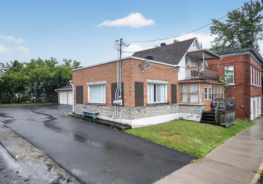 Duplex for Sale - 68-70 Rue Angus N., East Angus, J0B 1R0