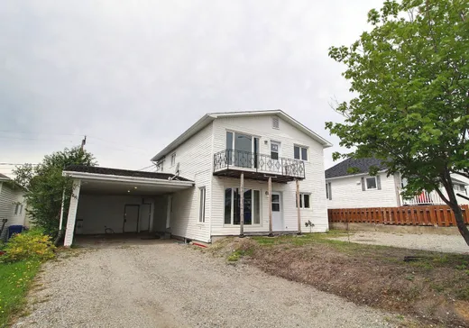 Duplex à vendre - 411-413 3e Avenue, Amos, J0Y 1Z0