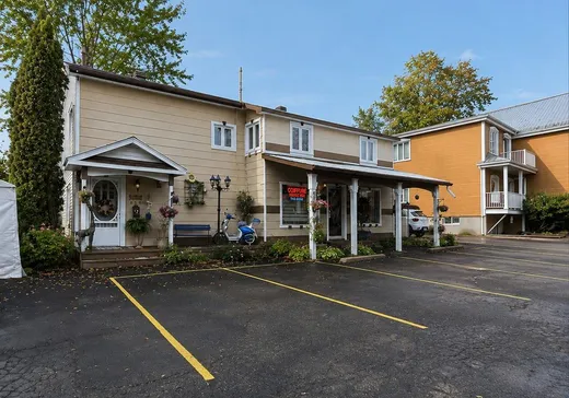 Duplex à vendre - 335-335A Boul. Adolphe-Chapleau, Bois-des-Filion, J6Z 1Y6