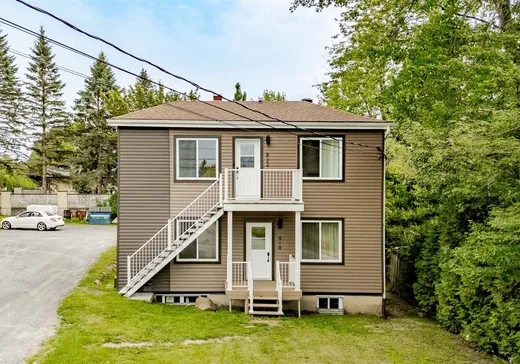Triplex for sale - 816-822 Rue Degré, Magog, J1X1B9