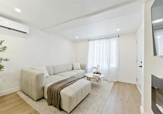 Triplex for Sale - 816-822 Rue Degré, Magog, J1X 1B9