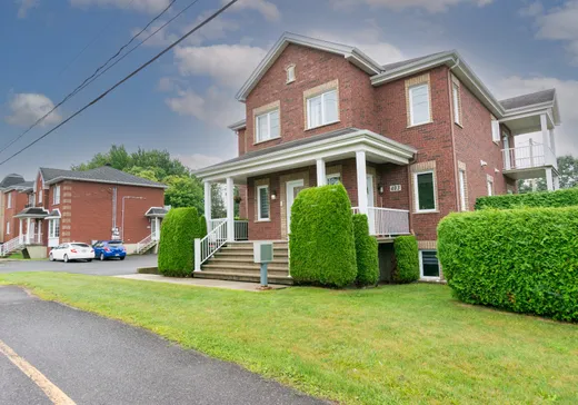 Triplex à vendre - 403 Rue Robert-Bernard (403-407), Drummondville, J2C 8N2