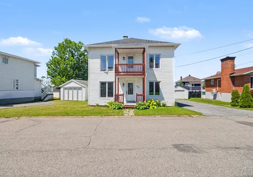 Duplex for Sale - 452-454 Rue St-Yves, Rimouski, G5L 1H5