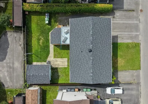 Triplex à vendre - 2555A-2555B Rue Cardin, Drummondville, J2C 6Y8