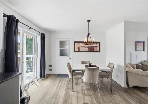 Triplex à vendre - 2555A-2555B Rue Cardin, Drummondville, J2C 6Y8