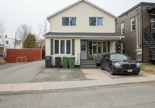Duplex à vendre - 5-5A Rue Tessier, Victoriaville, G6P 3P2