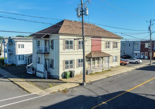 4-Plex à vendre - 43A-43D Rue St-Alphonse, Drummondville, J2B6K2