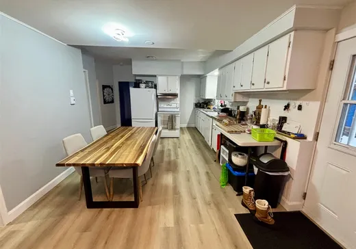 Duplex à vendre - 423-425 Rue St-Benoît, La Tuque, G9X 2R2